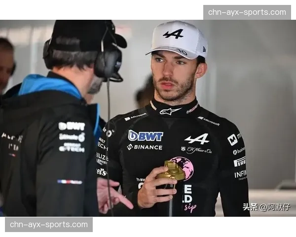 特写：加斯利在得知好友获得续约合同后的反应